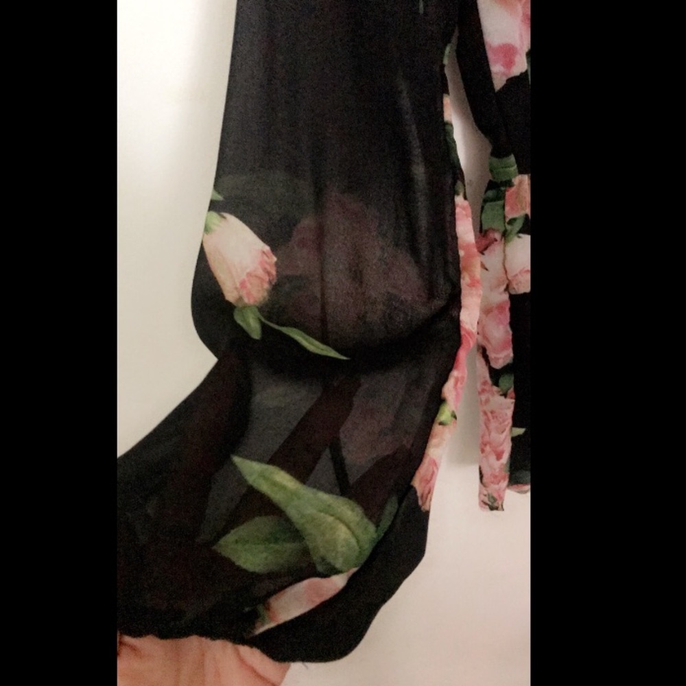 Floral romper - Picture 4 of 9